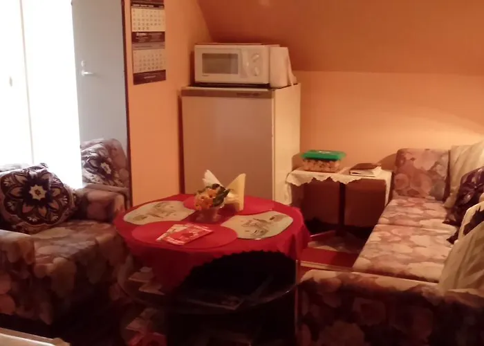 民宿 詹塞尼住宿酒店